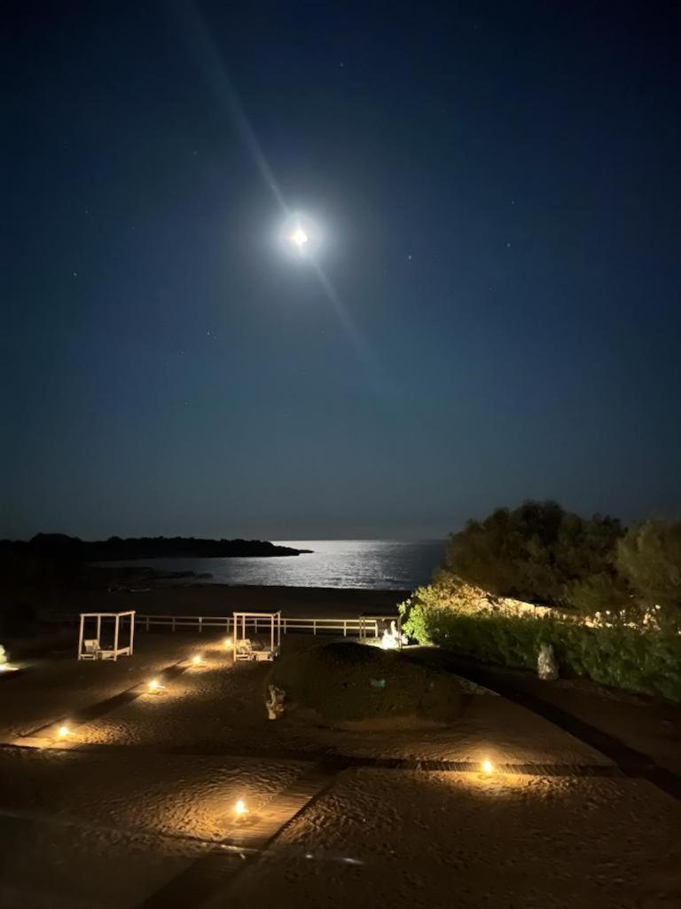 Cedar Bay Beachside Villas ปาไลโอโกรา ภายนอก รูปภาพ