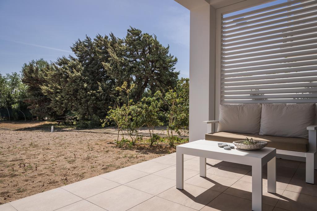 Cedar Bay Beachside Villas ปาไลโอโกรา ภายนอก รูปภาพ