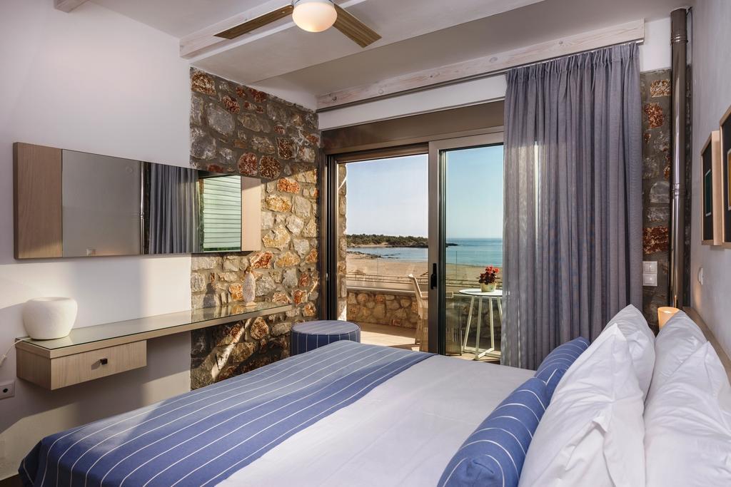 Cedar Bay Beachside Villas ปาไลโอโกรา ภายนอก รูปภาพ