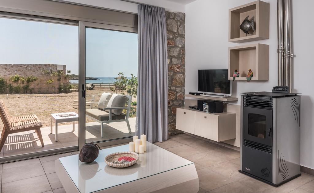 Cedar Bay Beachside Villas ปาไลโอโกรา ภายนอก รูปภาพ