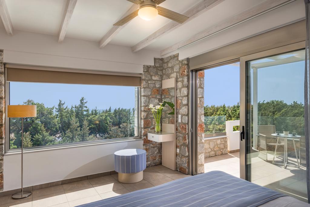Cedar Bay Beachside Villas ปาไลโอโกรา ภายนอก รูปภาพ